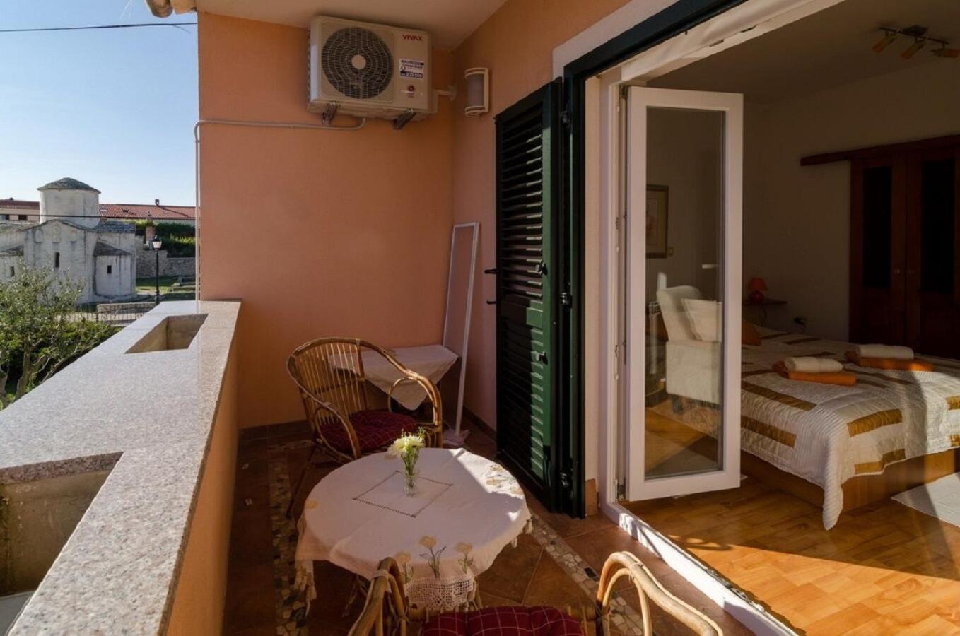 Holiday Home Old Town - Great Location Нин Экстерьер фото