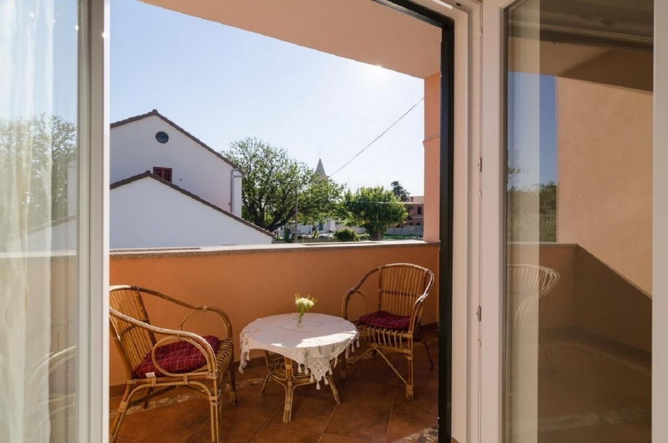 Holiday Home Old Town - Great Location Нин Экстерьер фото