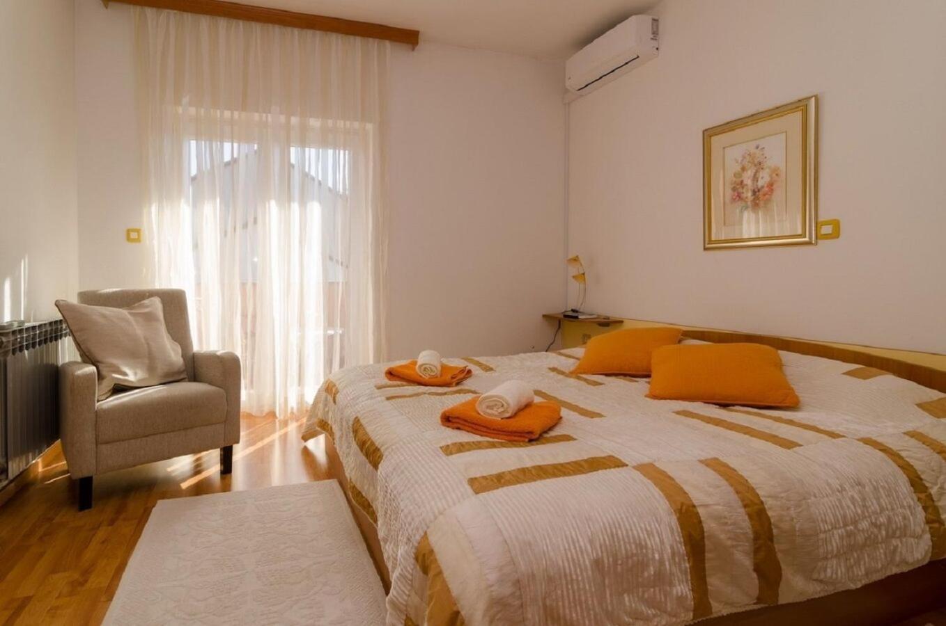 Holiday Home Old Town - Great Location Нин Экстерьер фото