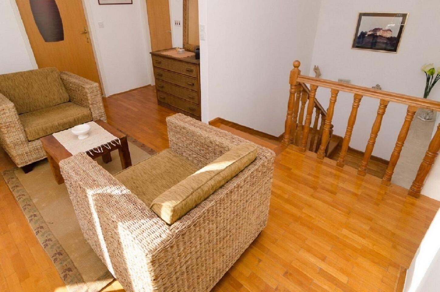 Holiday Home Old Town - Great Location Нин Экстерьер фото